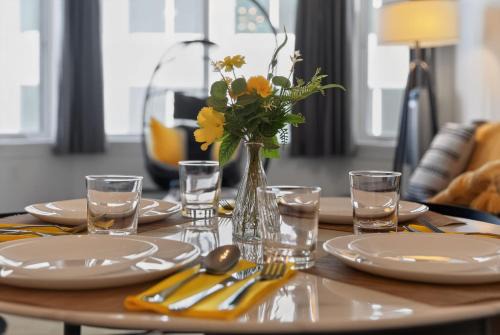 Vibrant City Gem/99 Walk/Pike Pl/Pool/Pet/Parking