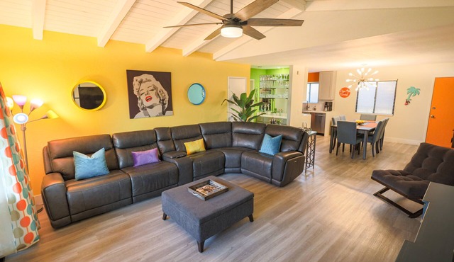 Vibrant Getaway Condo 1 mile from Downtown Palm Springs