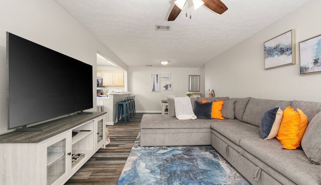 Vibrant Living Near Auburn University l 4BR 4BA