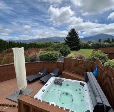 Vibrant Living Retreat