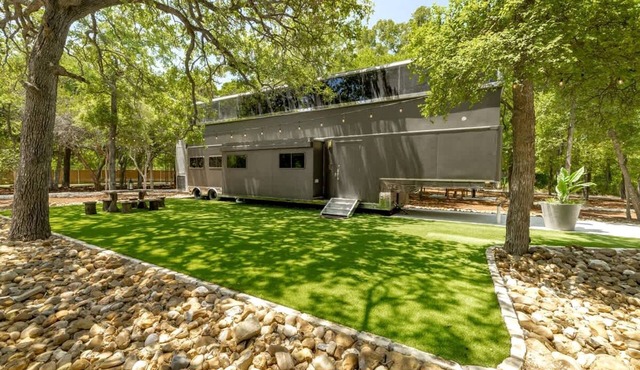 Vibrant Luxury Villa Oasis near Lake Walter E. Long in Texas