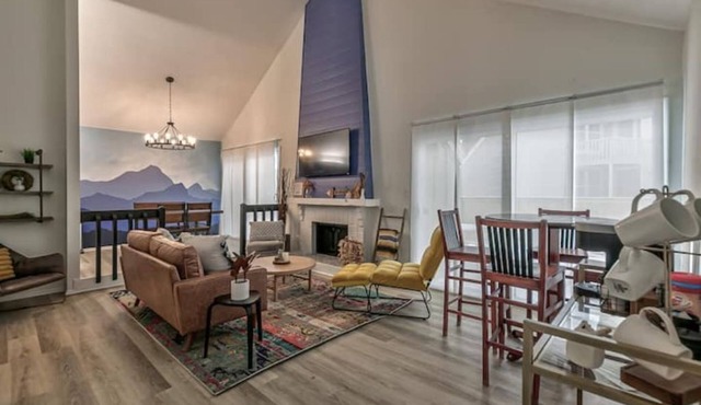 Vibrant remodeled 3 bedroom townhome