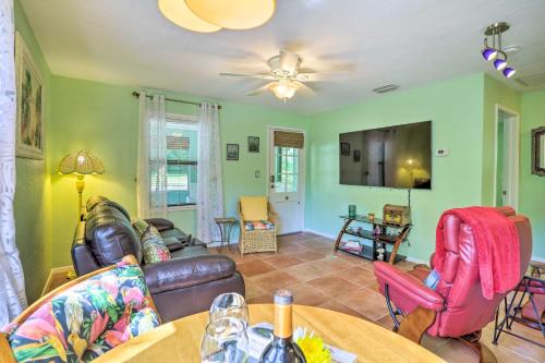 Vibrant Rockledge Home ~ 2 Mi to Cocoa Village!