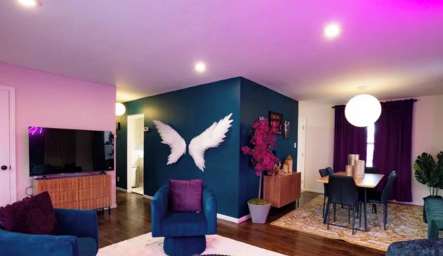 Vibrant Villa with Private Hot Tub in Miller Beach