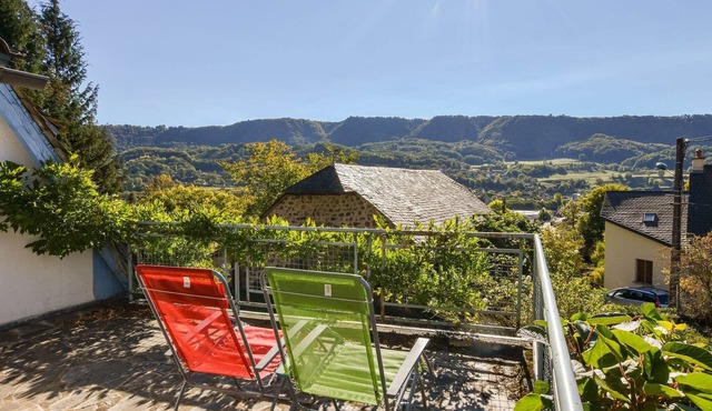 Vic-sur-Cère Family Nest