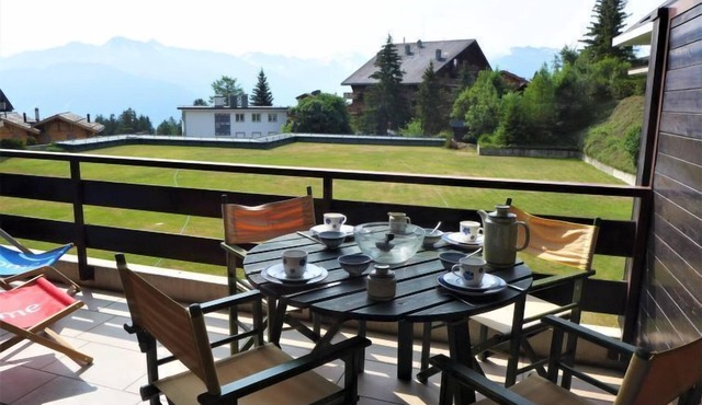 Victoria B 23 by Interhome