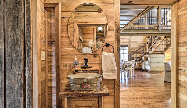 'Victoria Farms' Vinemont Vacation Rental!