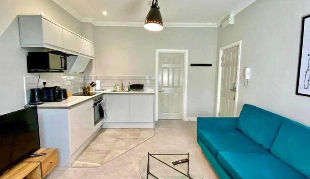 Victoria House A by Switchback Stays