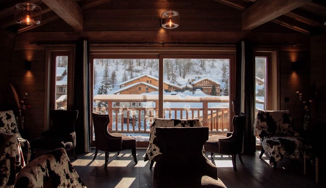 Victoria Lodge, Friendly Hotel