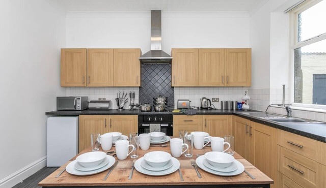 Victoria Parade - Elegant and sophisticated fully equipped home