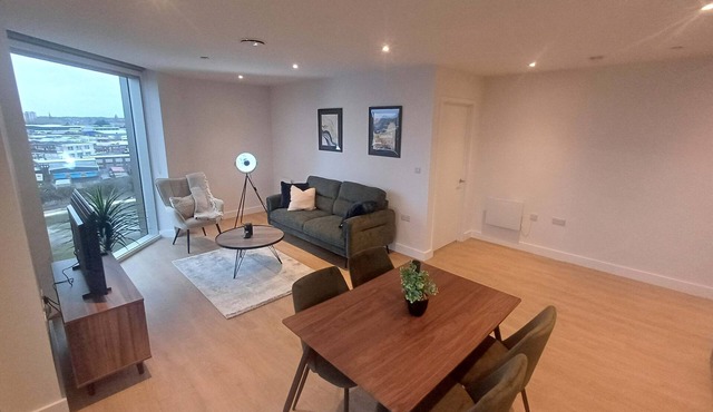 Victoria Riverside Retreat 2BDR 2Bath Apartment