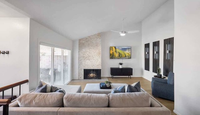 Victoria Woods Retreat close to Downtown Riverside