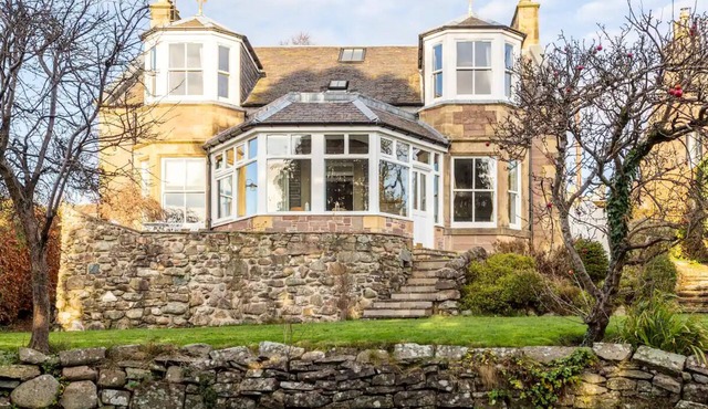 Victorian class in central Crieff