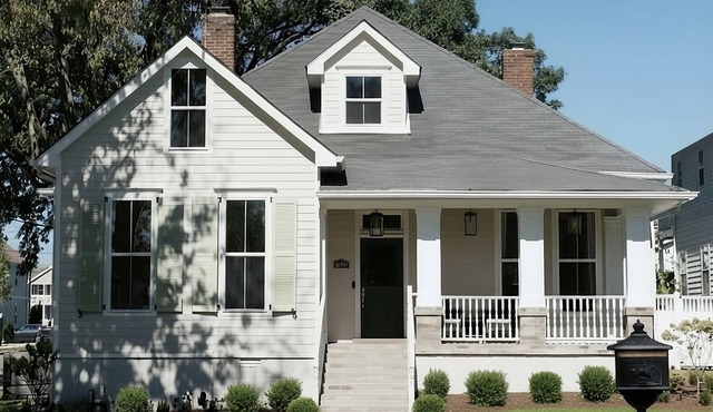 Victorian Estate, Fenced Yard-Pets, Bachelorette, 8 min to DT