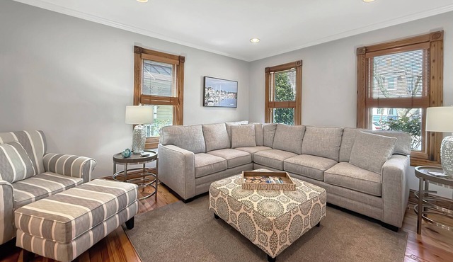 Victorian Guesthouse In The Center of Historic Downtown Lewes