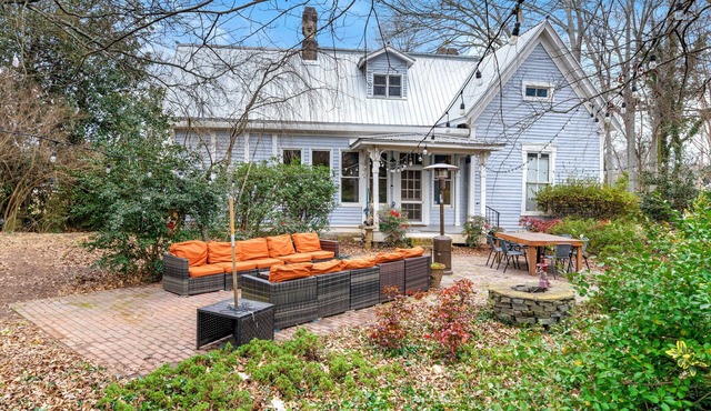 Victorian Retreat: Peace, Serenity, & Character