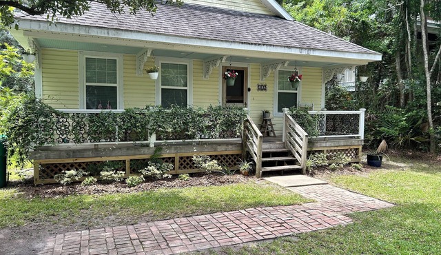 Victorian style cottage