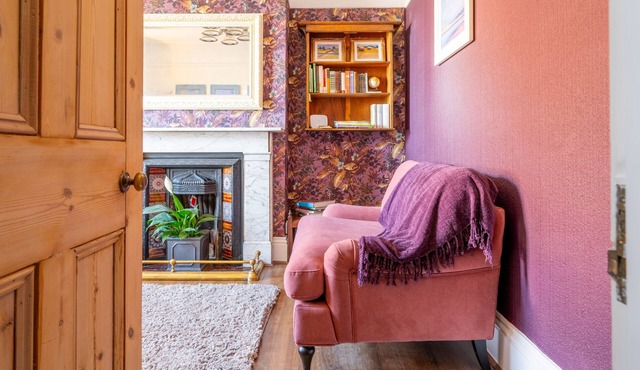 Victorian terrace apartment situated in the heart of Cromer near the beach