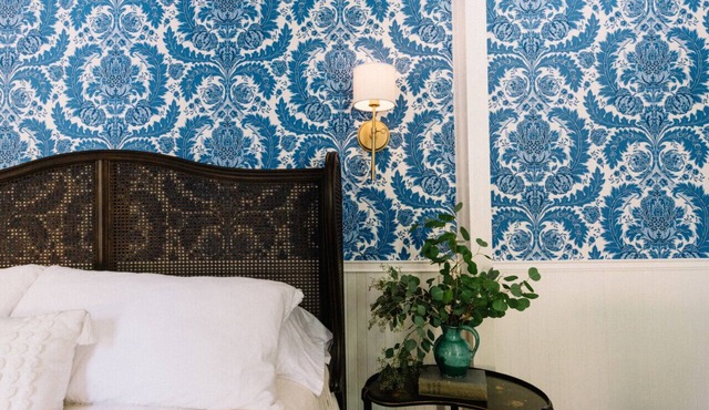 Victoriana - Downtown Nevada City Estate on Creek