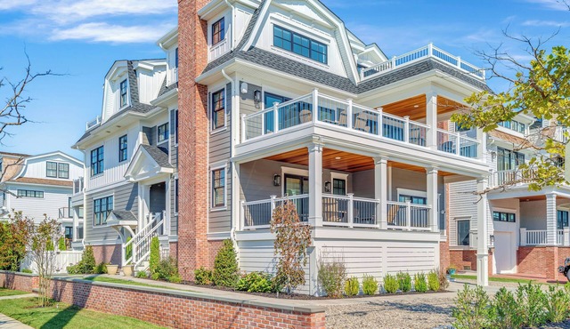 Victory Bliss - 6 bedroom/6 on-suite - Sleeps 16 - Pool & Elevator by Victory