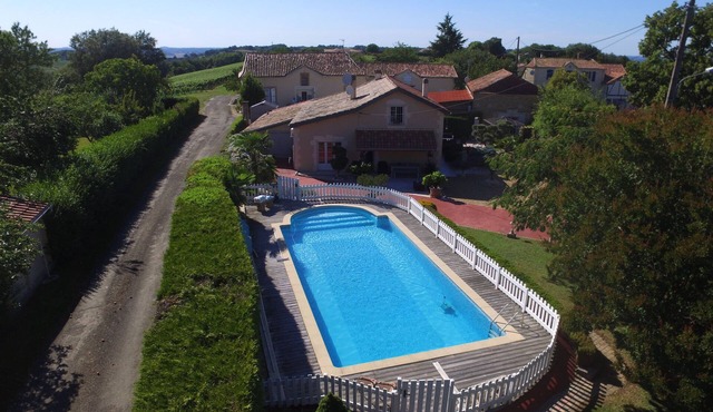 Viella: country holiday home - 4 rooms - 6 persons