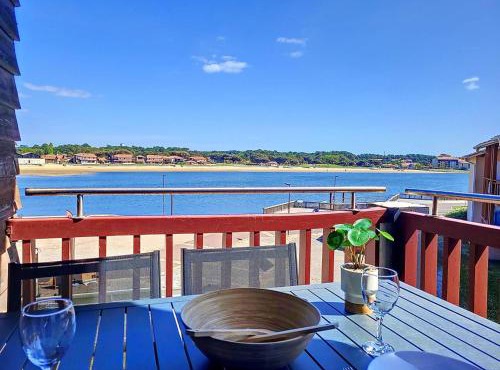 Vieux Boucau : T2 Cabine 6 Pers avec Piscine, Parking - FR-1-857-34