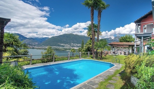 View, sun, own pool - is there anything more beautiful on holiday?