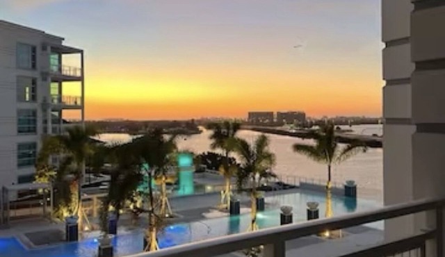 View with a View Waterfront WiFi,Furnished,Beaches,New Modern