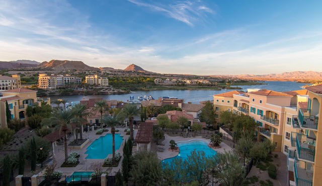 View with the.wow factor.top floor penthouse.