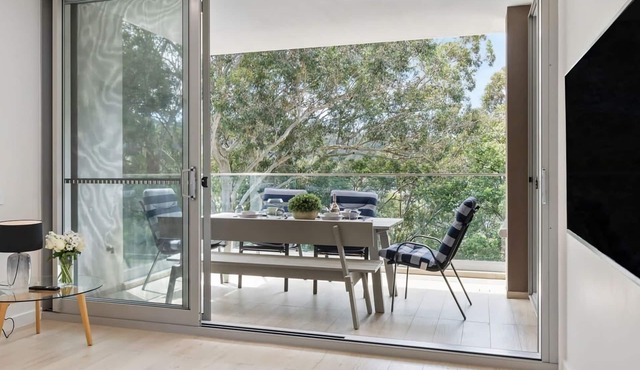 Viewpoint - Gosford Panorama Water & Stadium Views