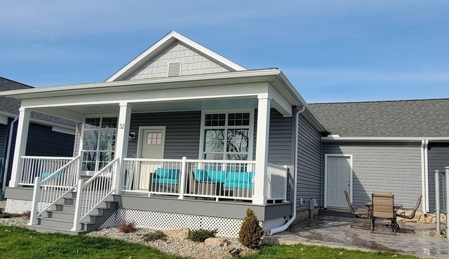 Views! Amenities! Comfort! Waterview at Bay Point.