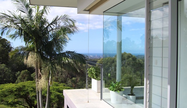 Views and Roos Designer Guesthouse