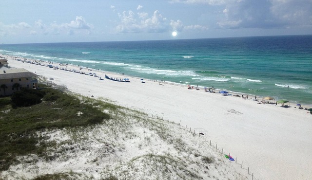 Views for miles Pinnacle Port Heated pool Lowest Rates for Spring/Summer