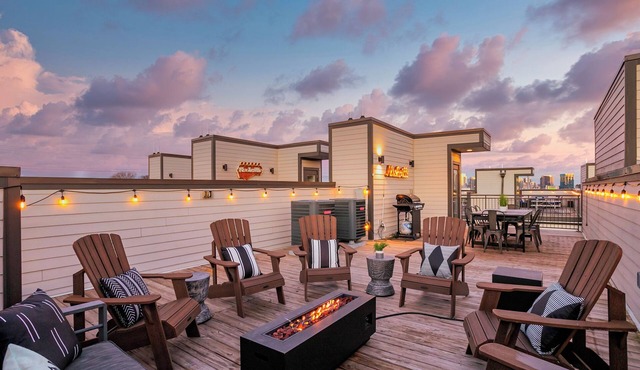 🌃 Views from Private Rooftop Terrace | POOL🎱 | Fire Pit 🔥