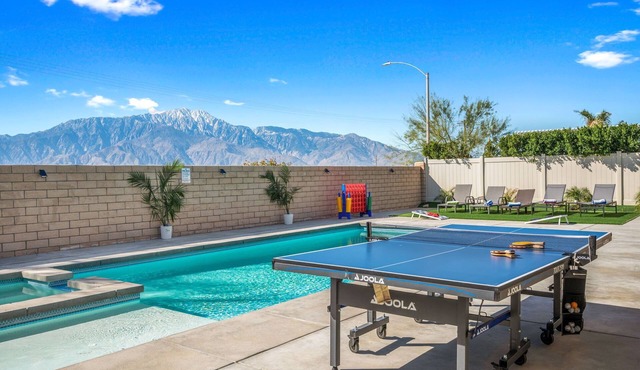 Views, Gameroom, Saltwater Pool & Hot tub, Firepit