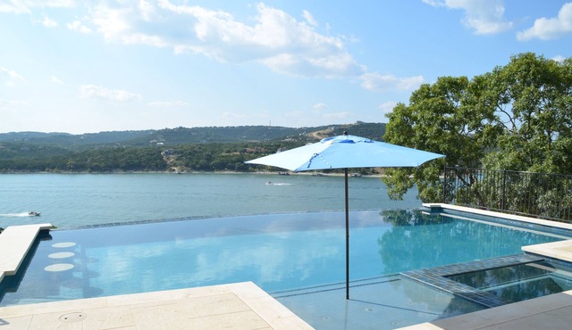 VIEWS!! Gorgeous Lake Travis Waterfront, 1 level, Volente, Pool, Dock, fire pit!