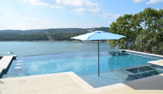 VIEWS! Gorgeous Lake Travis Waterfront, 1 Level, Volente, Pool, Hot tub , Dock!