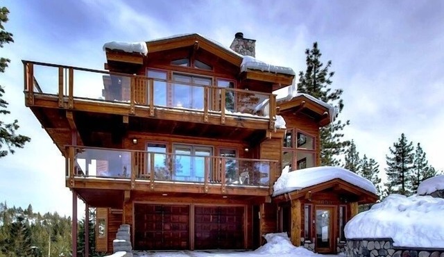 Views! Hot Tub! 10-18% Off Week Long Stay! Great for Summer Vacation! Max 14 PPL