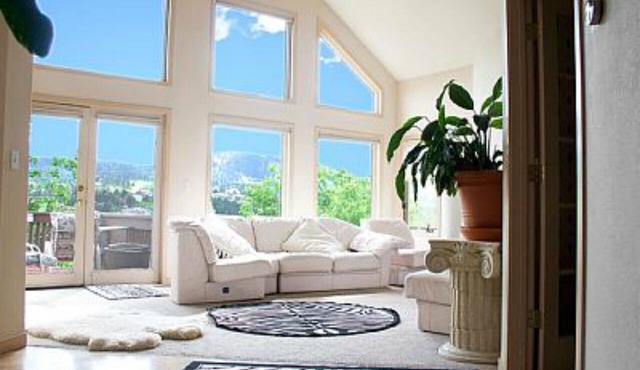 VIEWS-LUXURY-REDROCKS CONCERTS-SKI-CASINOS-HOUSE ON SIDE MNT - GREAT VIEWS