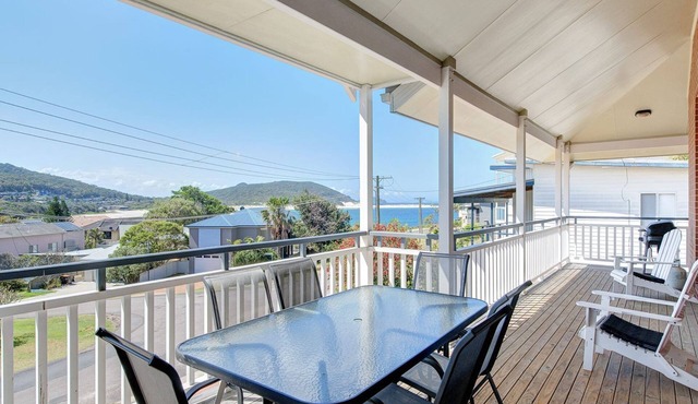 Views of Fingal Bay Beach!