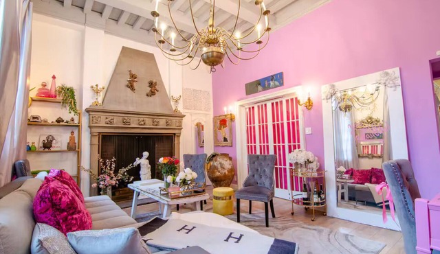 Views of NYC Unique Decor 10 mins to NYC