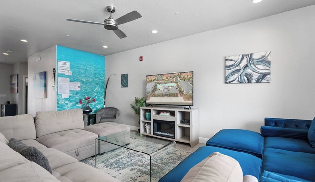 Views of Zion Park - Backyard Heated Pool - Hot Tub - Firepit - Close to Zion