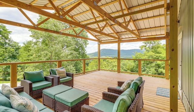 Views on 12 Acres: Ozark Mountain Cabin!