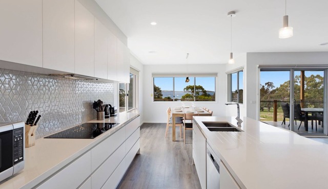 Views on Snapper in Rhyll