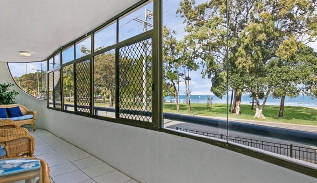 Views, Pool, Air-Conditioning