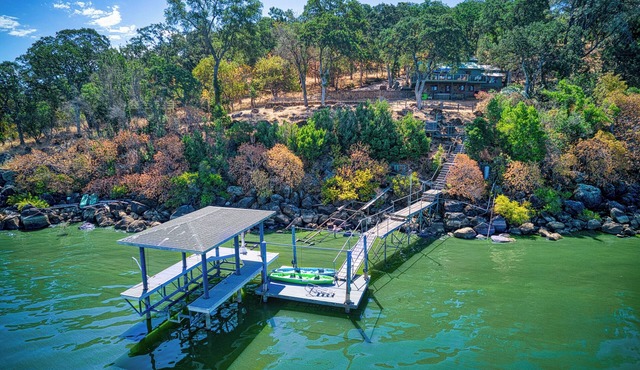 Views! Private! Tranquil! Lakefront! Forest! Sunsets! Acreage! Docks!