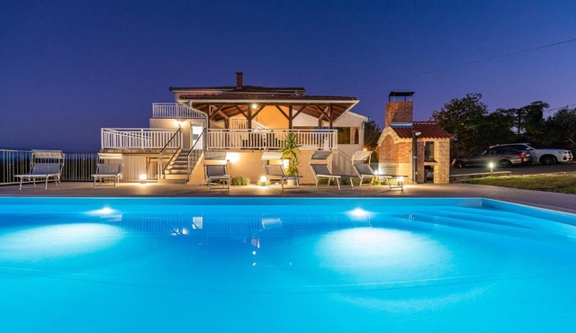 Vila Luna Apartments