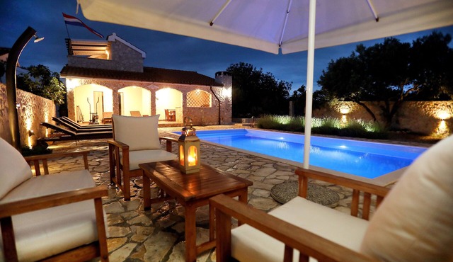 Vila SanAdrija, Trogir