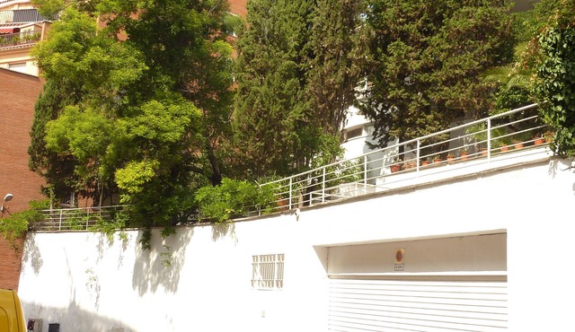 Vilaro Park Güell house with private pool. For groups of friends and families
