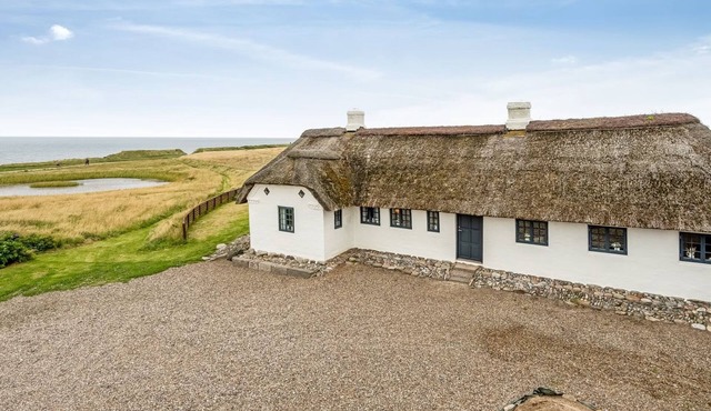 "Vili" - 100m from the sea by Interhome